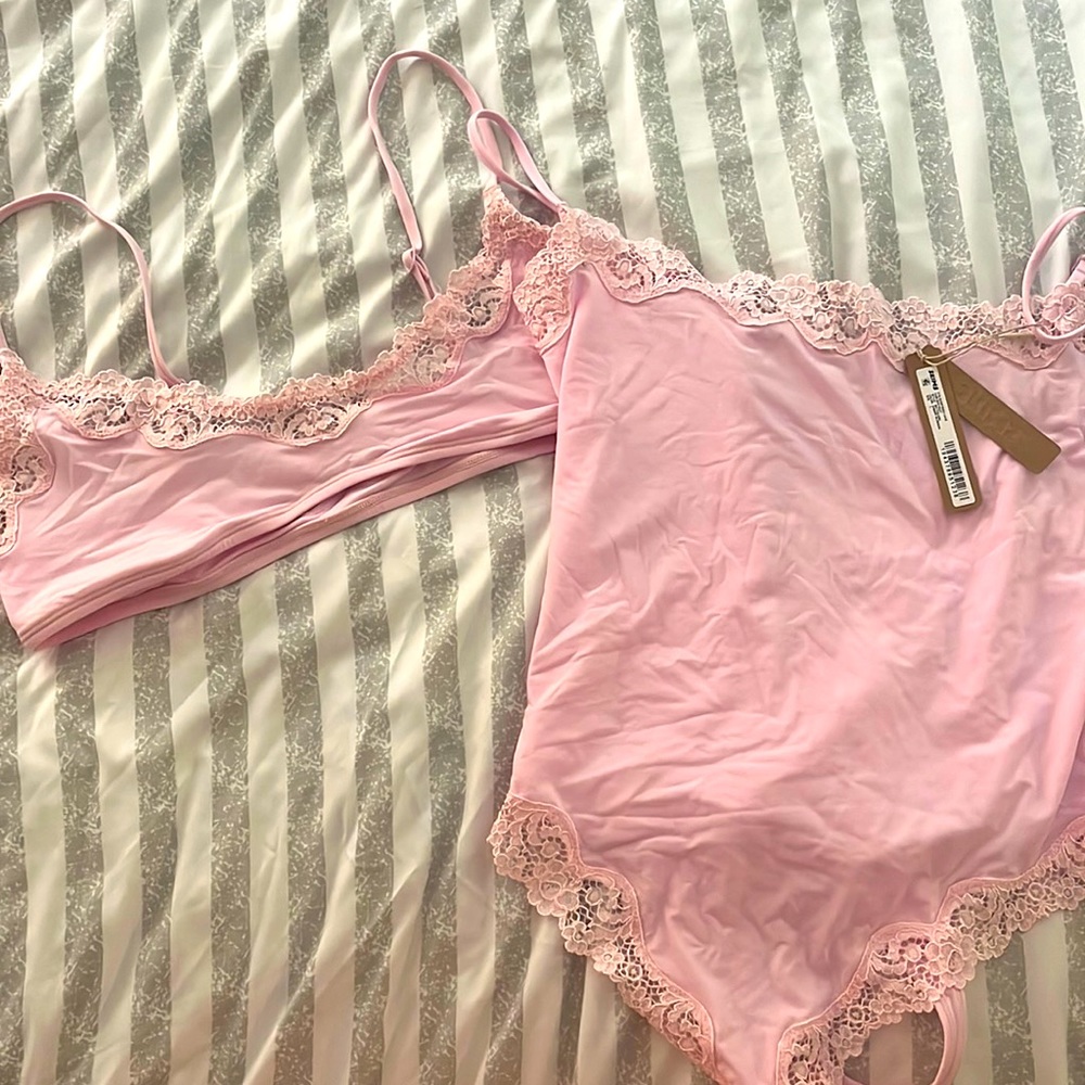SKIMS Fits Everybody Lace Cami Bodysuit and Bra - Cherry Blossom